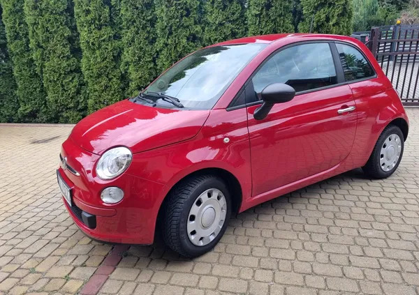 małopolskie Fiat 500 cena 33900 przebieg: 53000, rok produkcji 2015 z Wieliczka